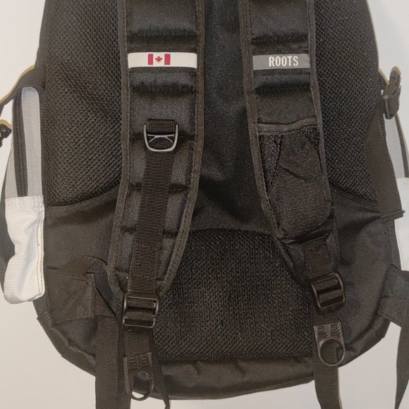 Roots backpack - Picture 3 of 3